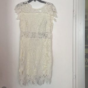 White lace dress in ivory size medium